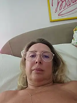 Show modela MariaRichi_ na web-kameri