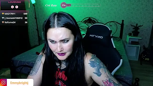 Emmybrightj_ 在線直播表演