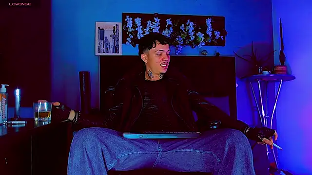 HannibalLester Adlı Modelin Web Kamerası Şovu