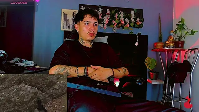 Show modela HannibalLester na web-kameri