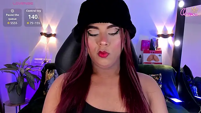 Show modela Emili_Roux na web-kameri