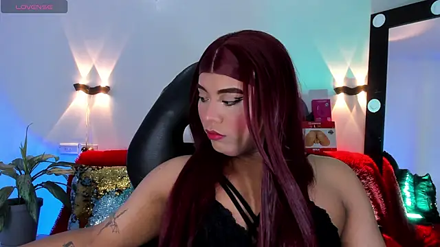 Emili_Roux Pertunjukan Webcam