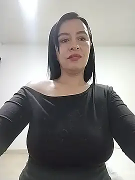 Chat +18 de hailey85 ao vivo