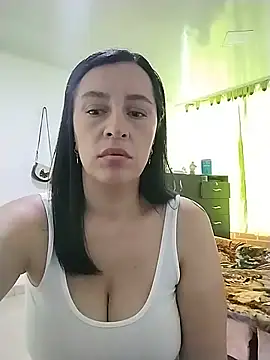 hailey85 现场XXX聊天