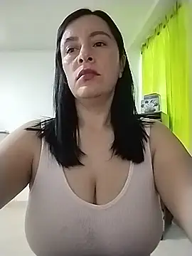 hailey85 Live XXX-Chat