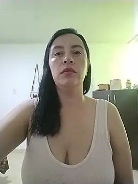hailey85 现场XXX聊天