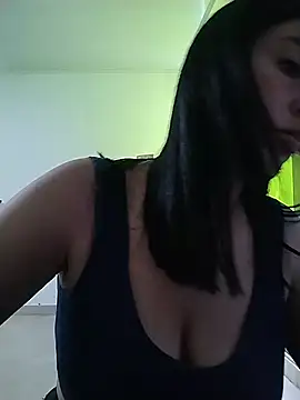 hailey85 Adlı Modelin Canlı XXX Sohbeti