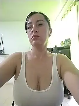 hailey85 XXX чат на живо