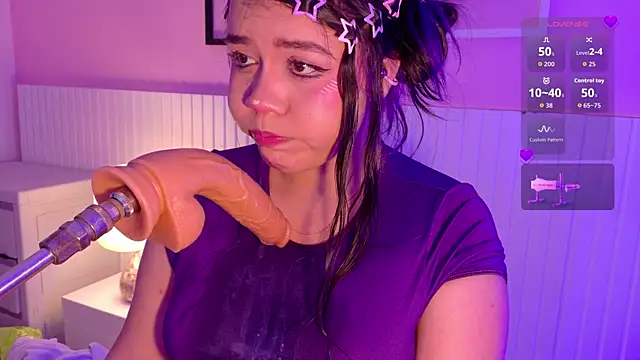 emma_smile's Webcam Show