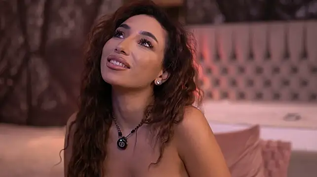 Chatroom XXX en direct de GinaValentinna