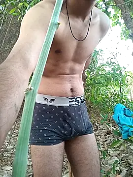 Forest_lover24 Pertunjukan Webcam