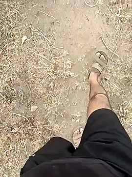 Forest_lover24: διαδικτυακό σόου στην κάμερα