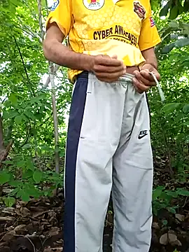 Forest_lover24のウェブカメラショー