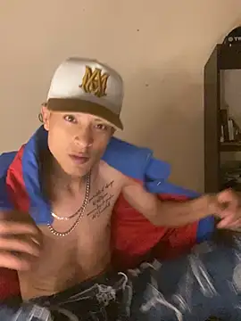 Edward_Milleer Show in webcam