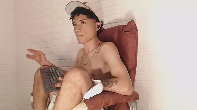 Show de Edward_Milleer na webcam