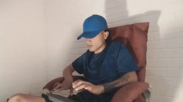 Edward_Milleer Шоу с уебкамера