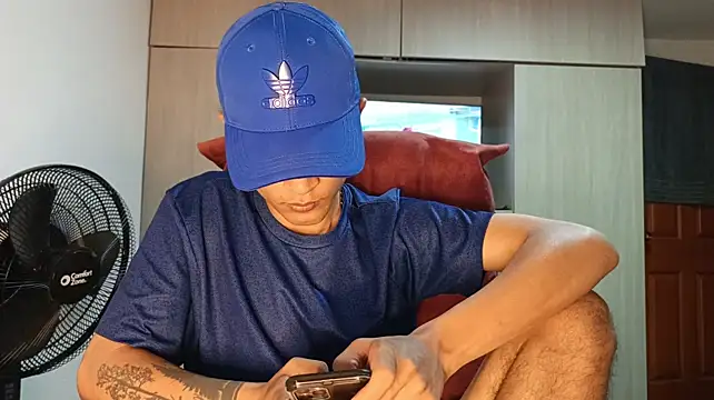 Edward_Milleer Шоу с уебкамера