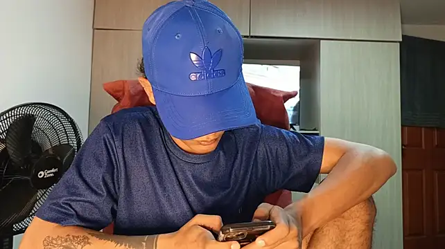 Edward_Milleer's Webcam Show