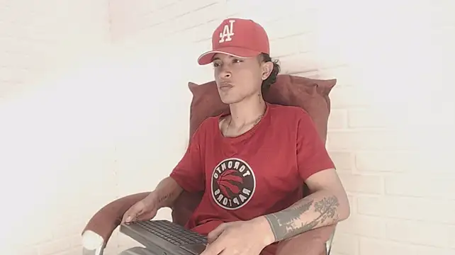Edward_Milleer ওয়েবক্যাম শো