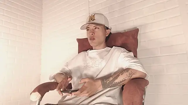 Edward_Milleer's Webcam Show