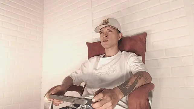 Edward_Milleer Show Webcam