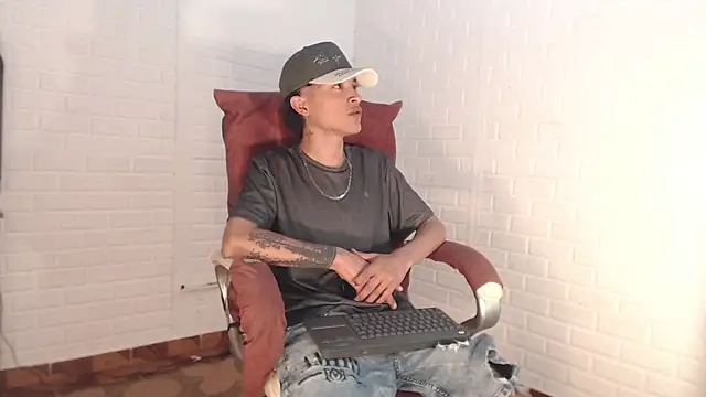 Edward_Milleer's Webcam Show