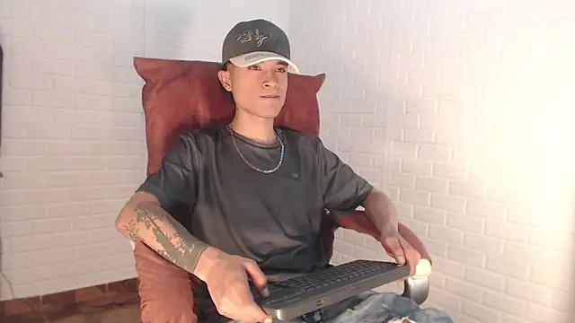 Edward_Milleer's Webcam Show