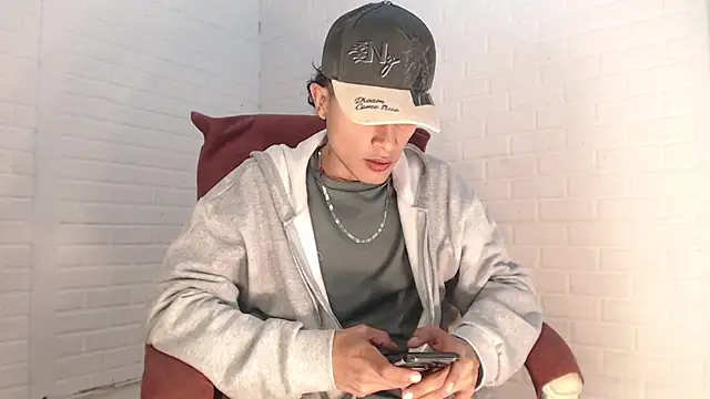Chat XXX en directo de Edward_Milleer