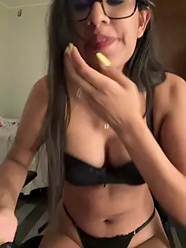XXX chat uživo modela SandraFantasyy