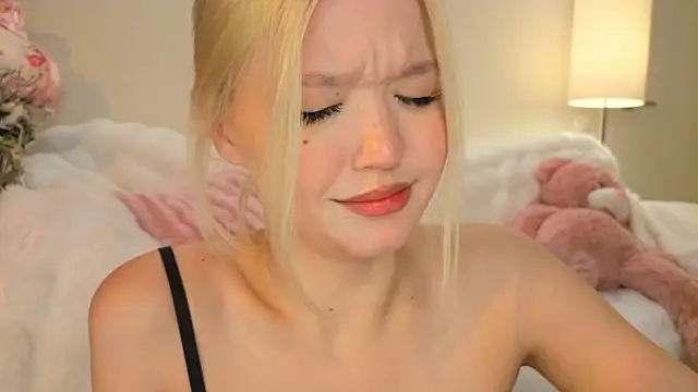 milli_sun_'s Webcam Show