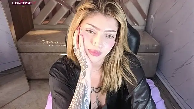 Kitty_fox_b XXX чат на живо