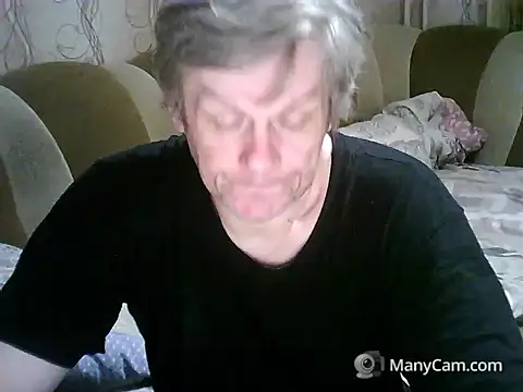 Mr__XX: διαδικτυακό σόου στην κάμερα