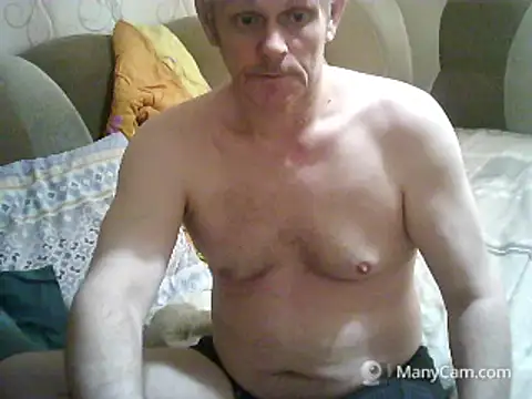 Mr__XX: διαδικτυακό σόου στην κάμερα