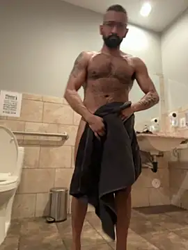 RedHotLatino's Live XXX Chat