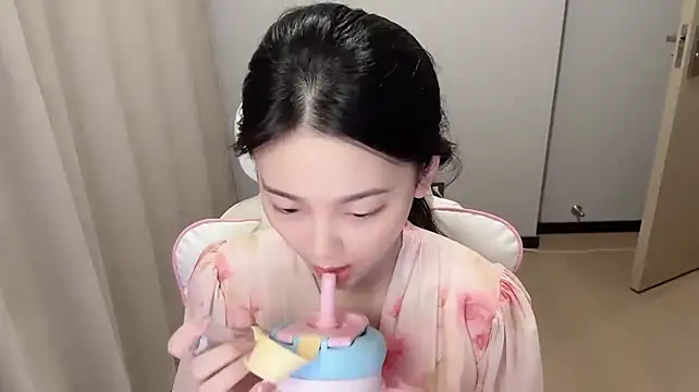 max688 라이브 XXX 채팅