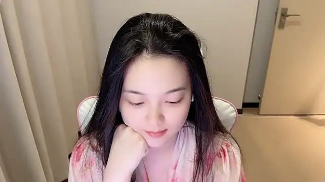 max688 现场XXX聊天