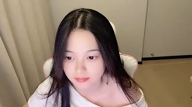 max688 即時 XXX 聊天