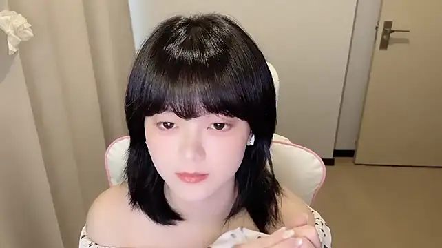 צ'אט XXX בשידור חי של max688