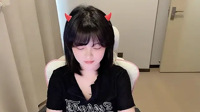 max688のライブXXXチャット