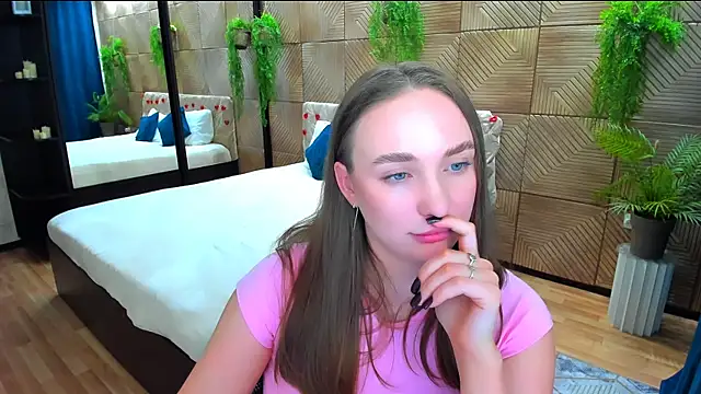 TrueReincarnation's Live XXX Chat