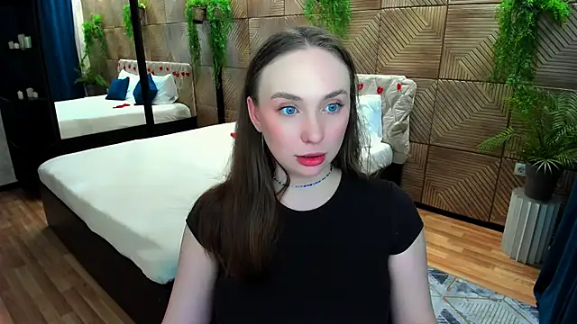 TrueReincarnation's Live XXX Chat