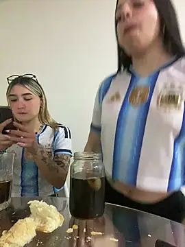 yazminlove Show Webcam