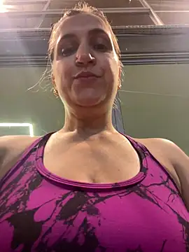 Show de Bia_sexynovaes na webcam