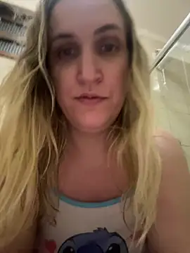 Bia_sexynovaes live XXX chat