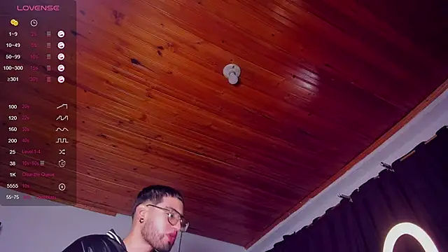 Show de Giomar_Reyes na webcam