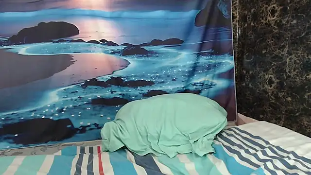 BustyyFaye Chat Room in diretta