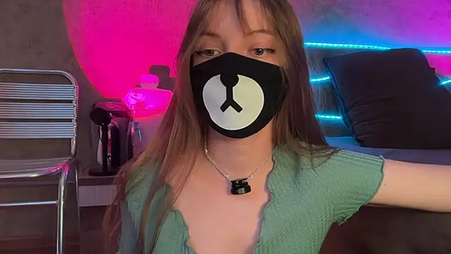Your_Little_Bear Live Chatrum