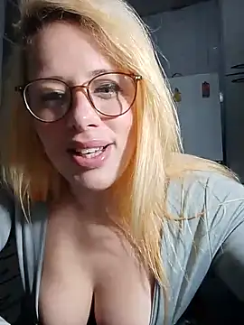 Bellatriz-horse live XXX chat