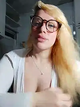 Lilith_Loira élő XXX-chatje