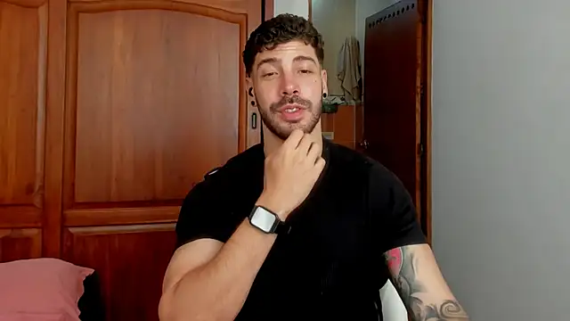 Guyinthemountain Webcam-Show